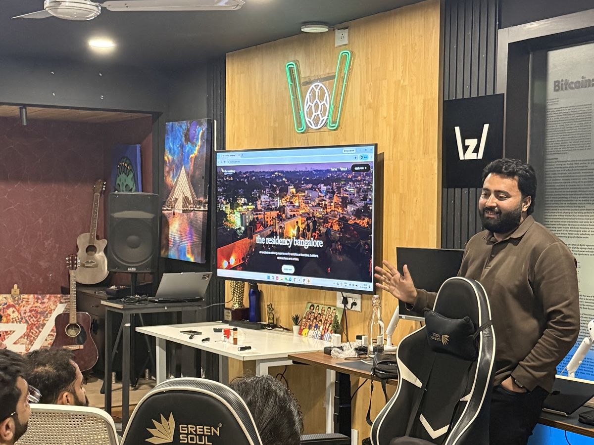 vineet agarwal (razorpay ventures) at demo day 2 · sep 2026